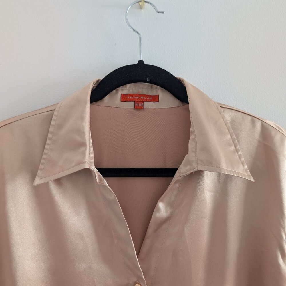3/$30 VINTAGE Gold blouse - Picture 3 of 6